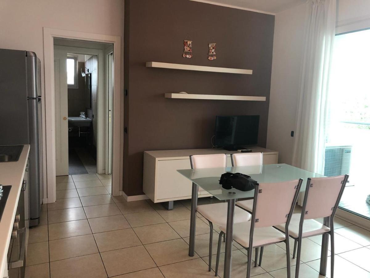 Brezza da mare Apartment Rimini Exterior foto